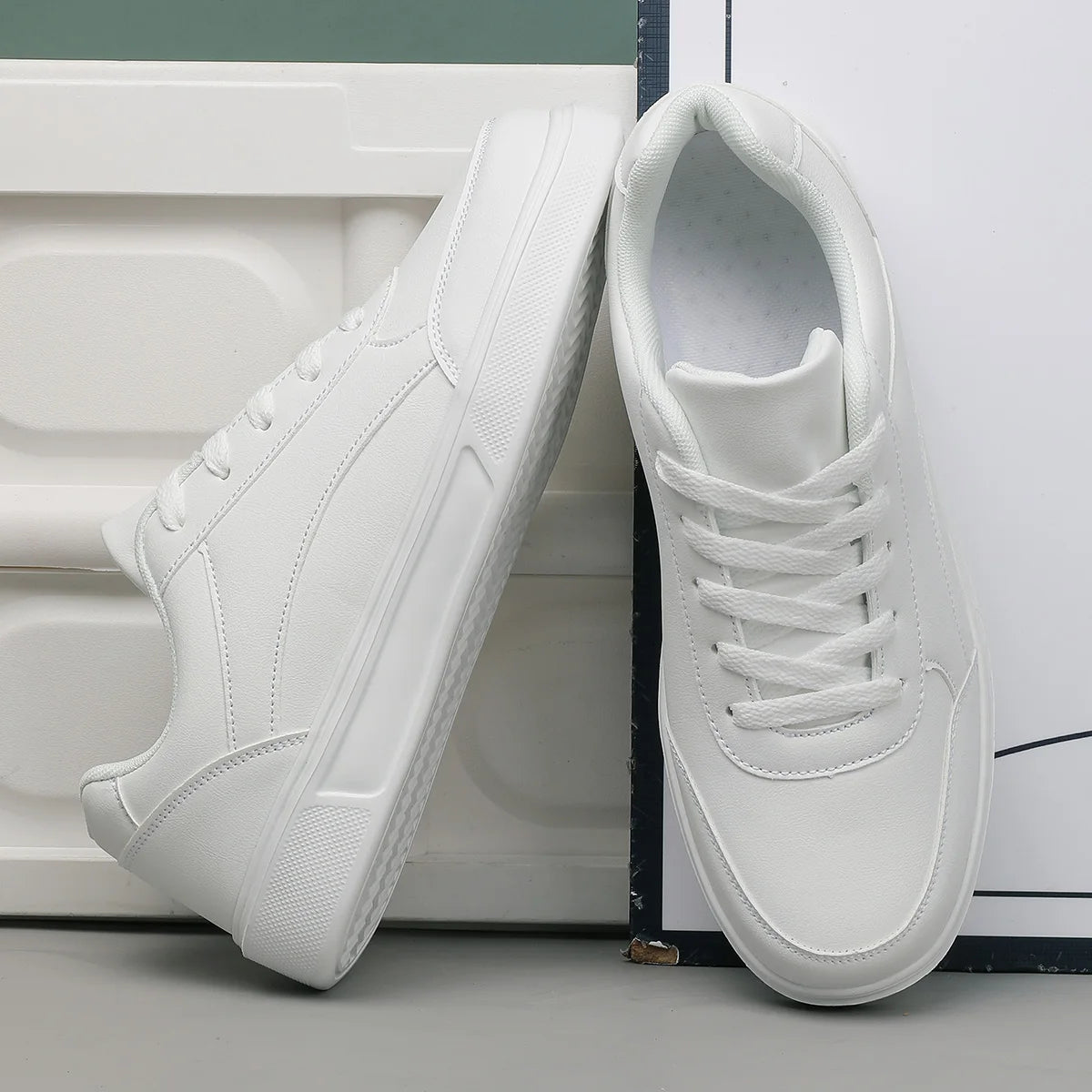 Men’s Classic White Low-Top Sneakers