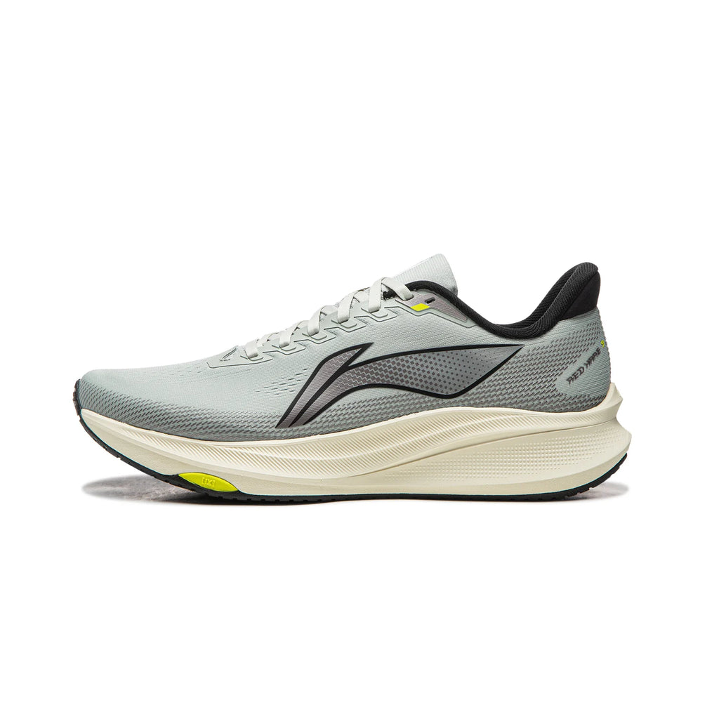 Men’s Cushioned Performance Running Shoes