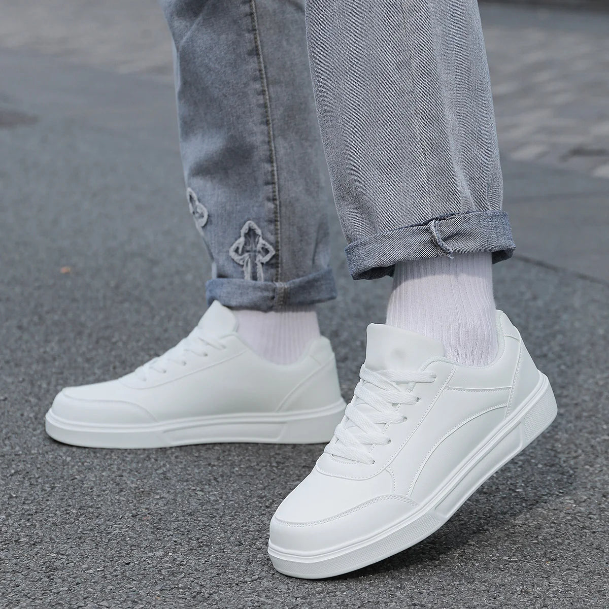Men’s Classic White Low-Top Sneakers